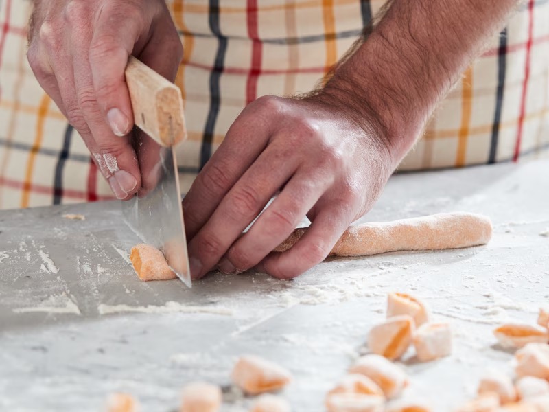 can you make gnocchi dough with a mixer 你能用搅拌机做面疙瘩面团吗