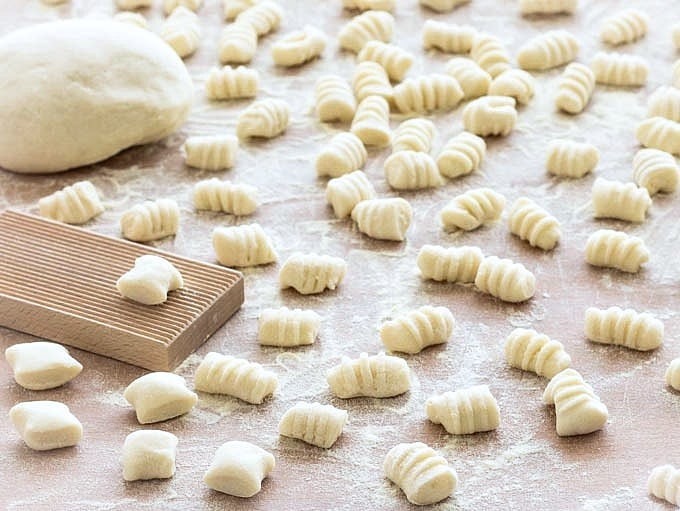 How to Make Homemade Gnocchi 如何制作自制面疙瘩